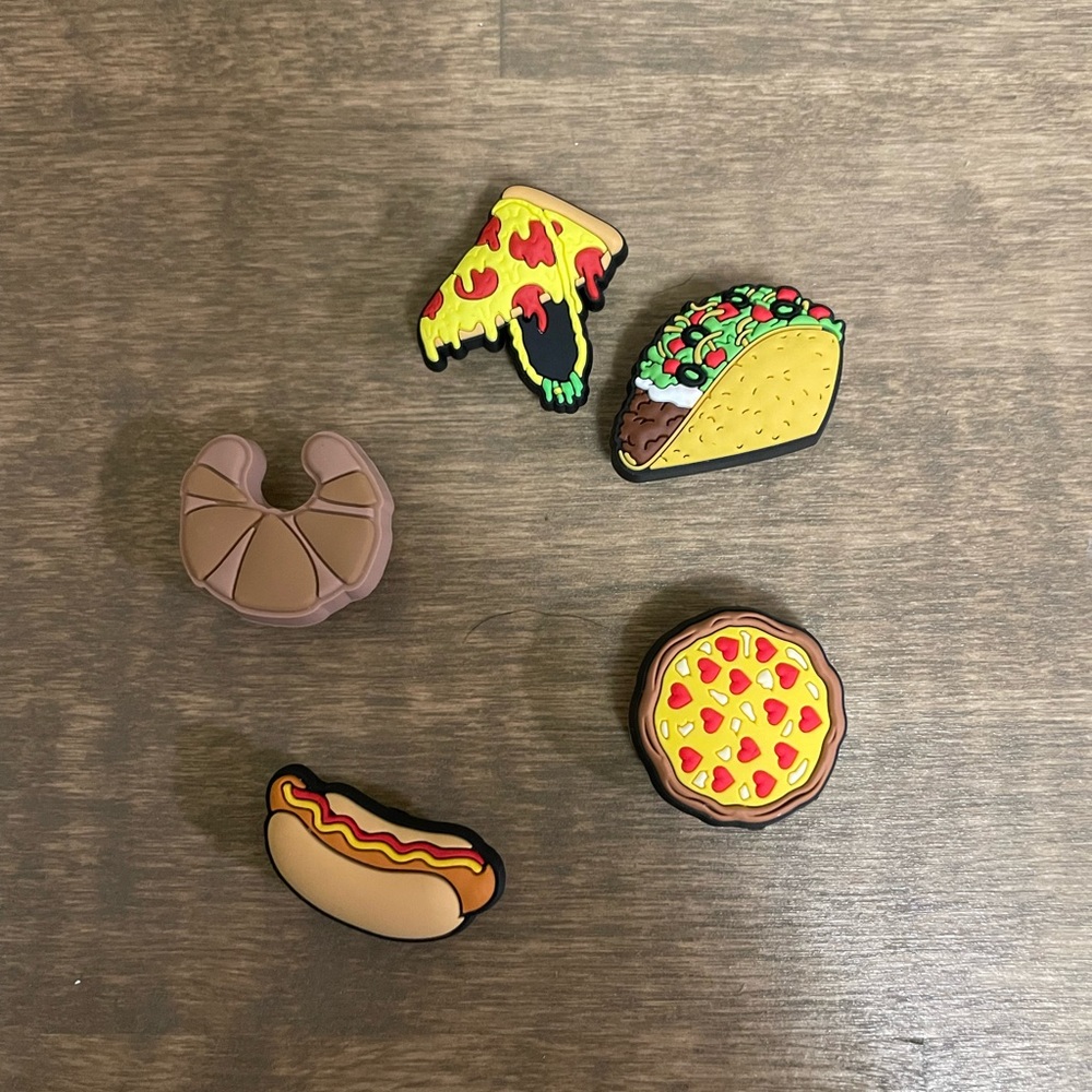 5 Food CROC charms